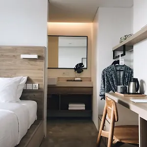 酒店 劳埃德巴厘旅馆 ****